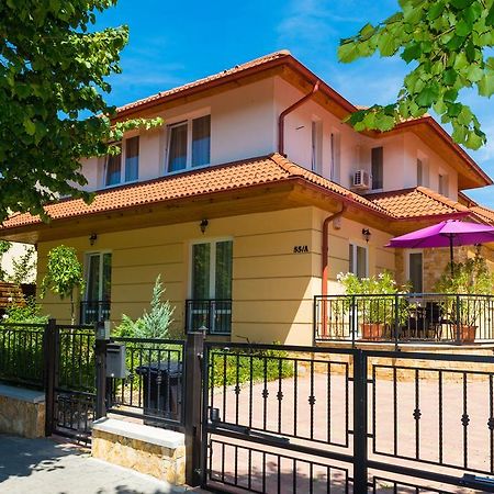 Andi Apartman เฮวิซ ภายนอก รูปภาพ
