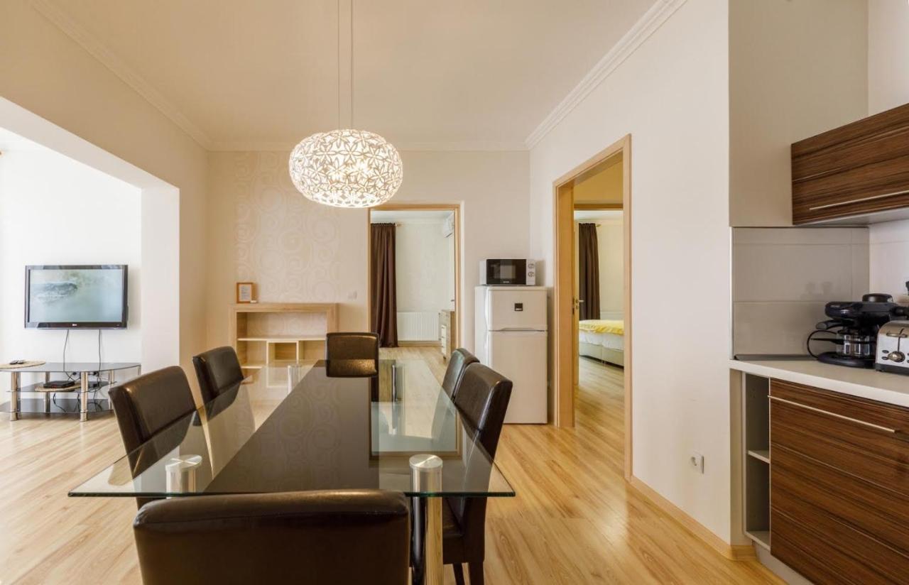 Andi Apartman เฮวิซ ภายนอก รูปภาพ