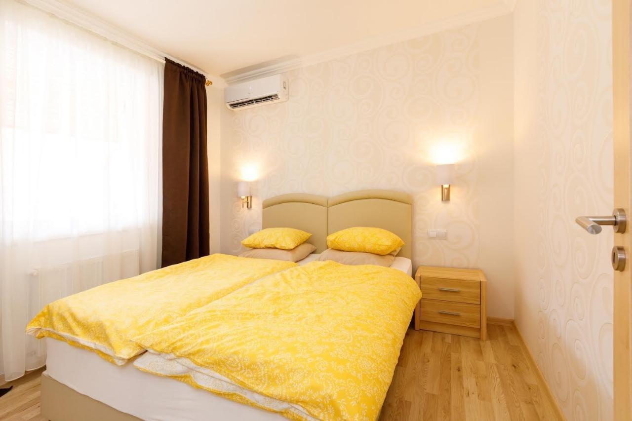Andi Apartman เฮวิซ ภายนอก รูปภาพ