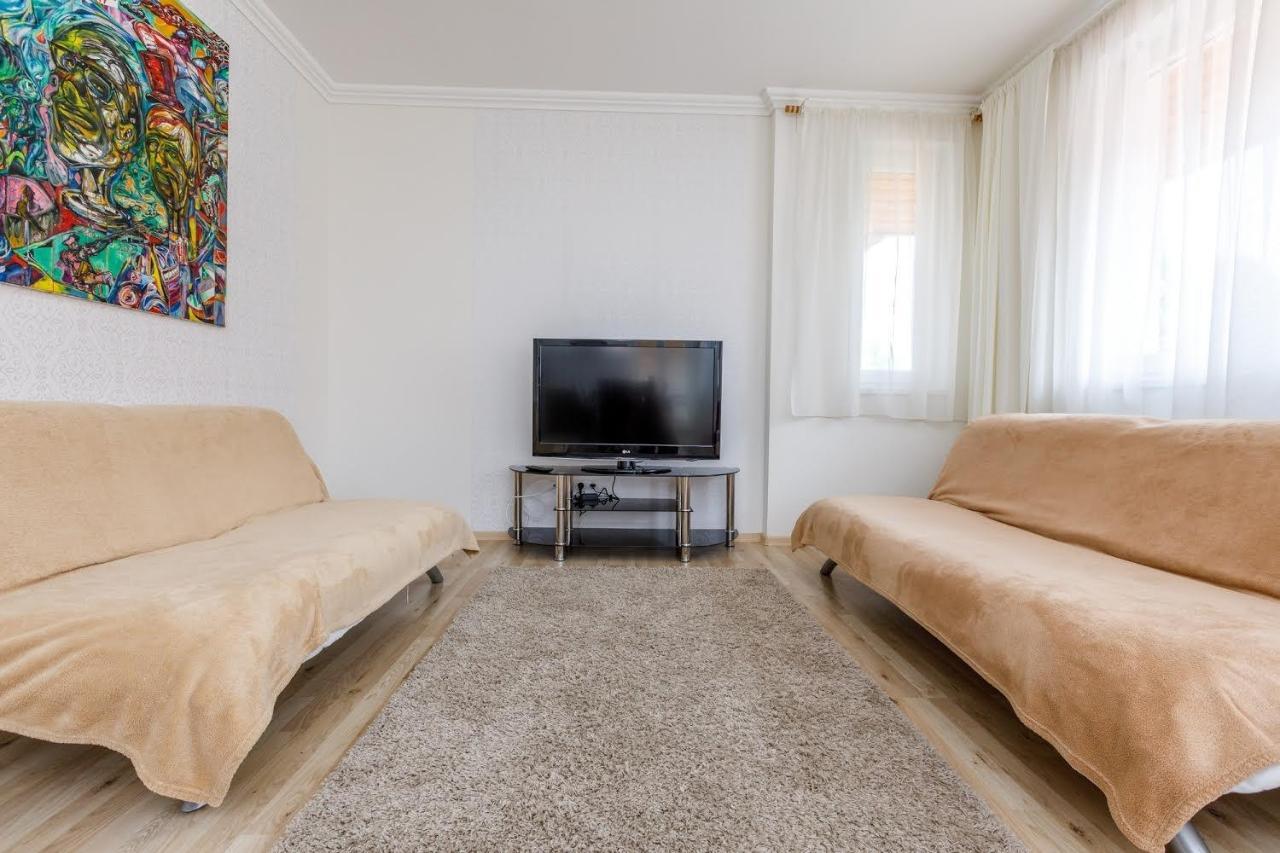 Andi Apartman เฮวิซ ภายนอก รูปภาพ