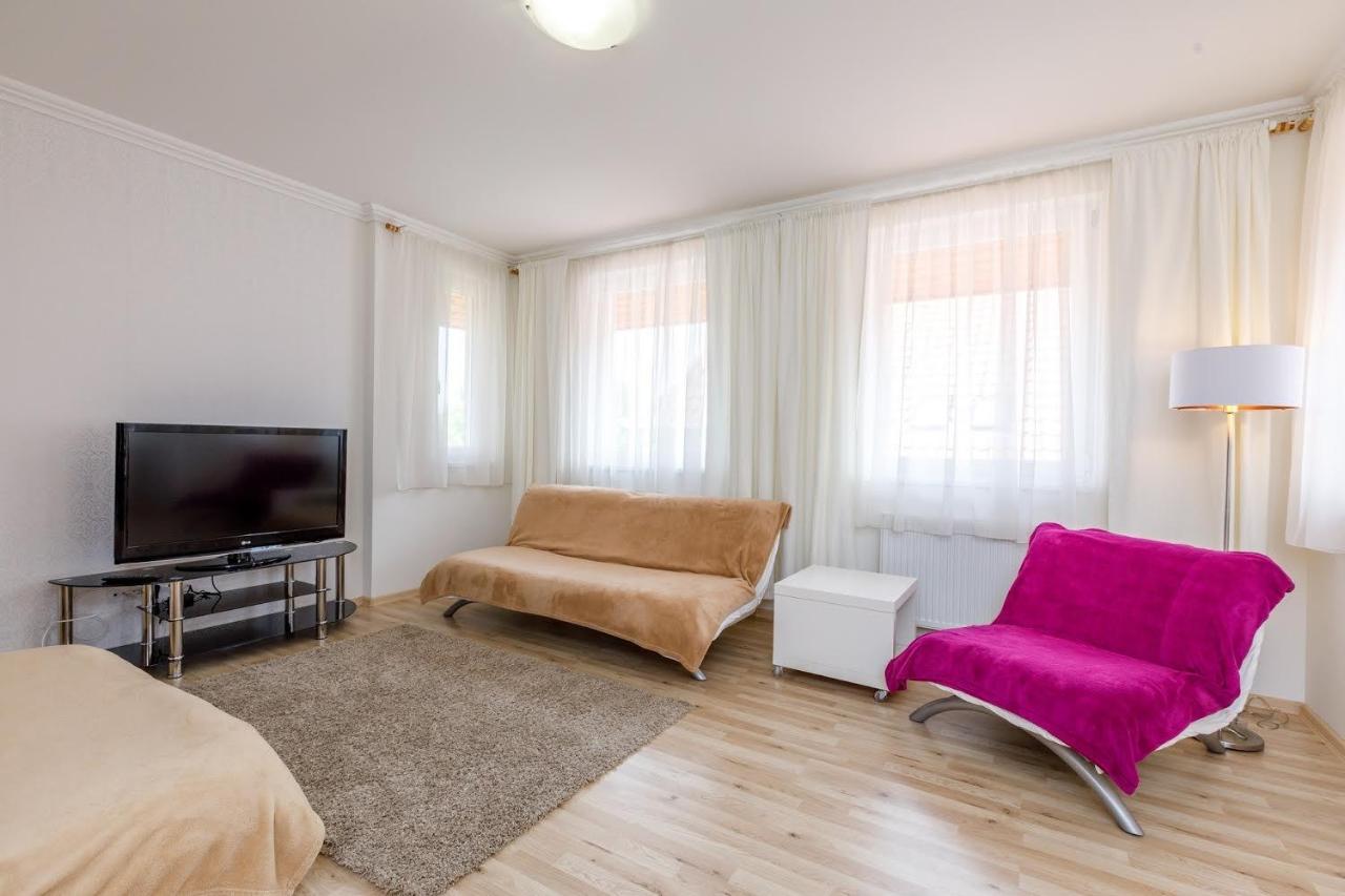 Andi Apartman เฮวิซ ภายนอก รูปภาพ