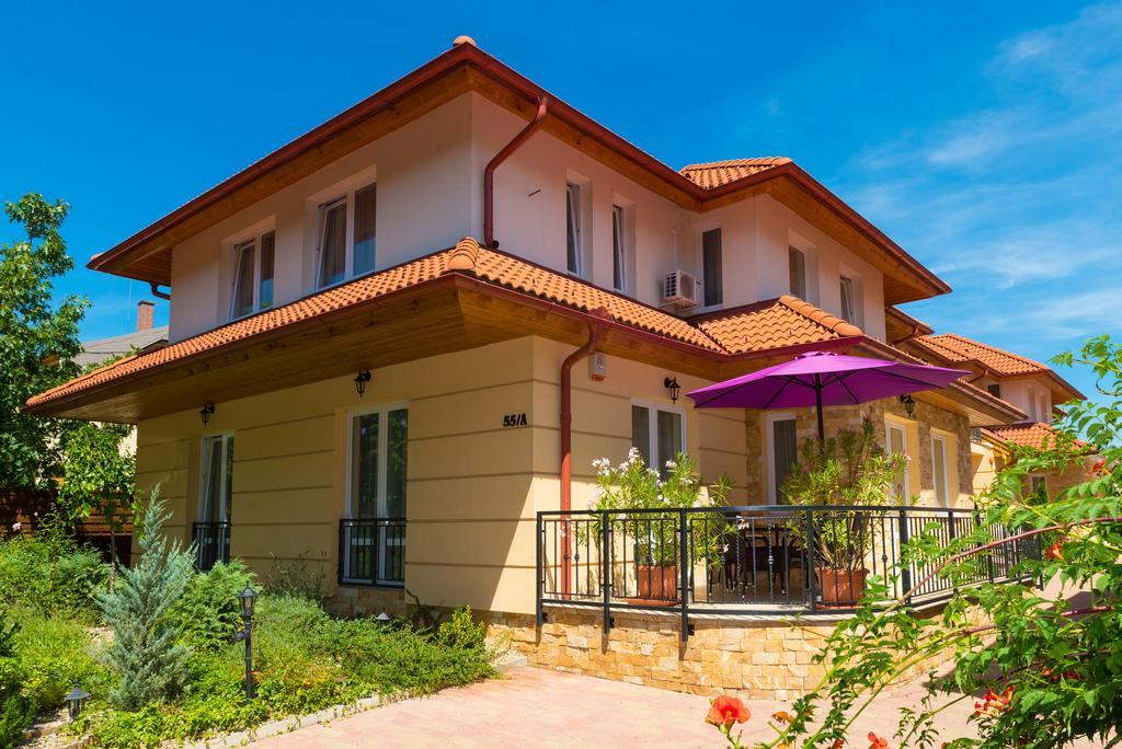 Andi Apartman เฮวิซ ภายนอก รูปภาพ